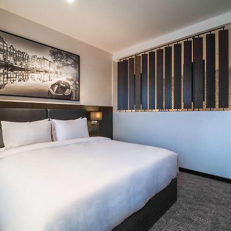 Radisson Hotel And Suites Amsterdam South Buitenkant foto